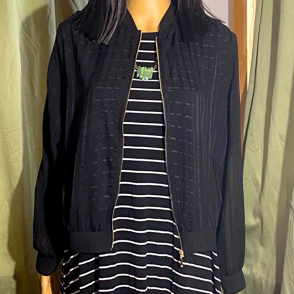 Black thin zip jacket